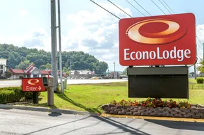 Econo Lodge Sevierville - Image 3