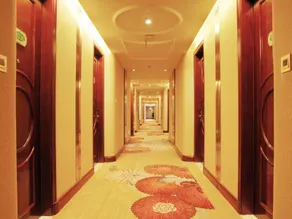 Vienna Hotel Guangzhou Panyu Chimelong Shiqiao Metro Station - Image 2