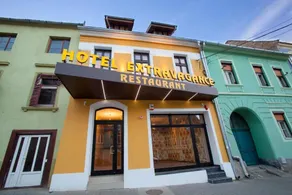 Extravagance Hotel - Image 4