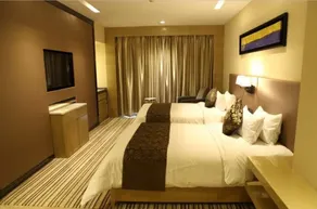 Wuhan Laisi Grand Rezen Hotel - Image 2