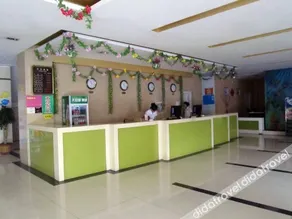 Shuiyue Qinghua Hotel - Image 5