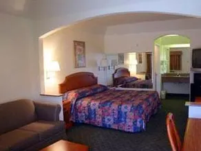 Hotel O Regency Suites Houston - IAH Beltway 8 - Image 3