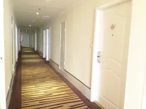 Weiou Hotel (Pingdingshan Zhongxing Road) - Image 1