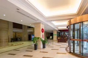 Huaqiao Dongfang Hotel - Image 5
