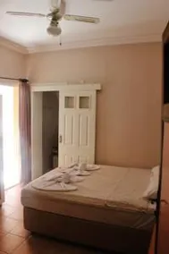 Ladies Beach Hotel - Image 5