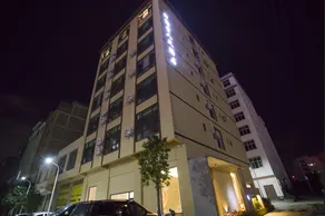 Qujing Lanting Hotel (The Bund) - Image 5