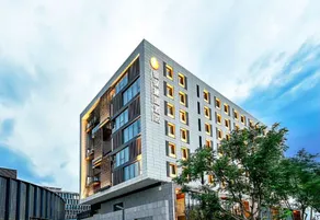 Yinbao Jianguo Hotel - Image 2