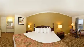 Quality Inn Manchester - Image 4