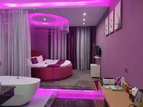 Yuecheng Style Hotel - Image 5