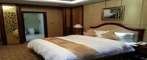 BaiYue International Hotel - Image 2