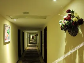 Jinjiang Garden Hotel - Image 2