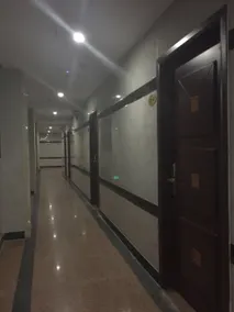 Golden Leaf Hotel - Image 2