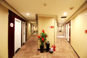 Shell Hotel Qingdao Beer Street Taitung Subway Station - Image 2