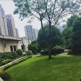 Linchuan Theme Hotel - Image 2