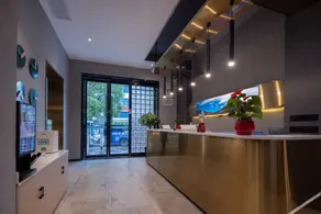 Me Young Me House Hotel (Changsha Wuyi Square Railway Station Subway Station) - Image 4