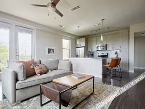 Southtown Apartments by Sonder - Image 3