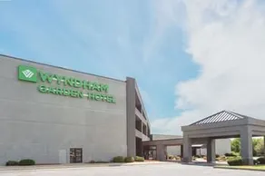 Wyndham Garden Conference Center Champaign/Urbana - Image 5