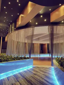 Ranze Hotel - Image 2