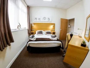 County Hall Hotel Apartments - Image 3