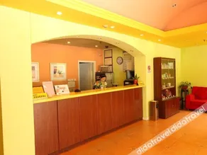 Home Inn Wuhan Gaoxiong Road - Image 2