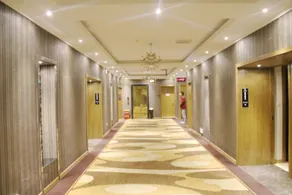 Caishen Hotel - Image 5