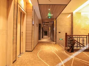 Home Inn Huayi Select Hotel (Shaowu Fortune Plaza Branch) - Image 2