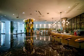 Gallery Hotel - Image 2