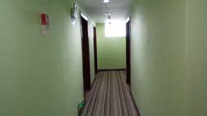 Danxia Holiday Hotel - Image 3