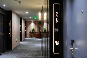 Traveler Hotel - Image 5
