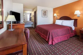 Days Inn by Wyndham El Reno - Image 5
