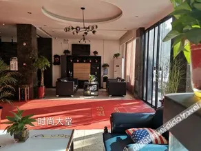 Jingyang Yuhang Theme Hotel - Image 5