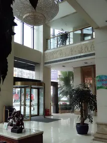 Qianshan Heyue Hotel (Anshun Ancient City Historical and Cultural District Nanma Square) - Image 4