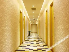 Homeinn Ruibai · Yun Hotel (Nanning Railway Station Chaoyang Square Subway Station) - Image 2