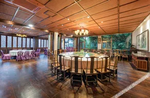 Shigu Bieyuan Resort - Image 2