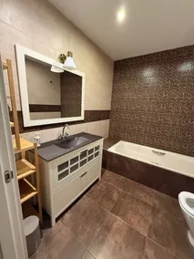 Room Today Madrid Gabriel Usera - Image 5