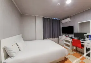 Hamyang Hotel Hyatt - Image 1