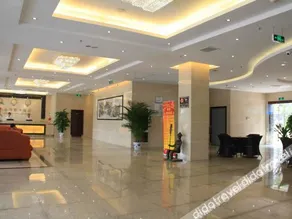 Chunyang Holiday Hotel - Image 3