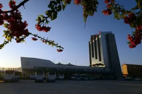 Yitai Hotel - Image 1