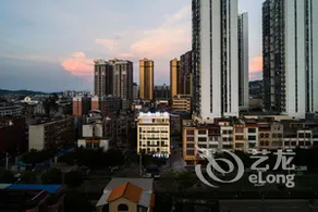 Cloud Wisdom Hotel - Image 2
