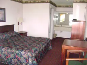 Garden Inn and Suites Hogansville - Image 5