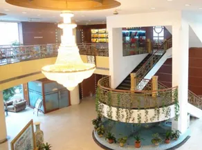 Shuangyang Hotel - Image 1
