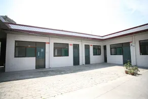 Mianshan Farmhouse Courtyard - Image 3