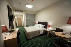 Green City Hotel - Image 3
