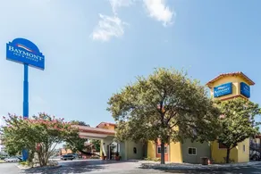 Baymont by Wyndham SAT South TX Med Ctr - Image 2