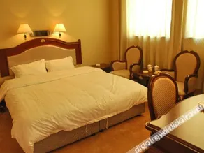Homeinn Ripple Yun Hotel (Mishan Xingya Times Square) - Image 3
