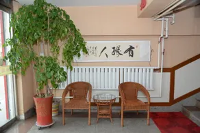 Lindu Business Hotel - Image 2