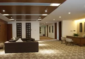 Lord Pan's Hotel - Image 2