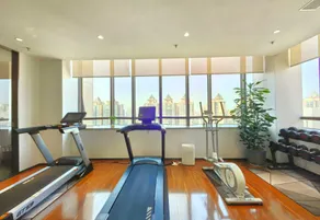 In Dream Hotel - Image 4