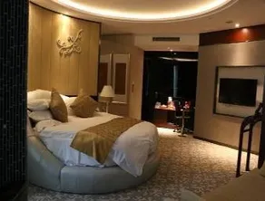 Ramada by Wyndham YangZhou BaoYing - Image 3