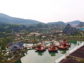 Xianning Hot Spring Valley Resort - Image 5